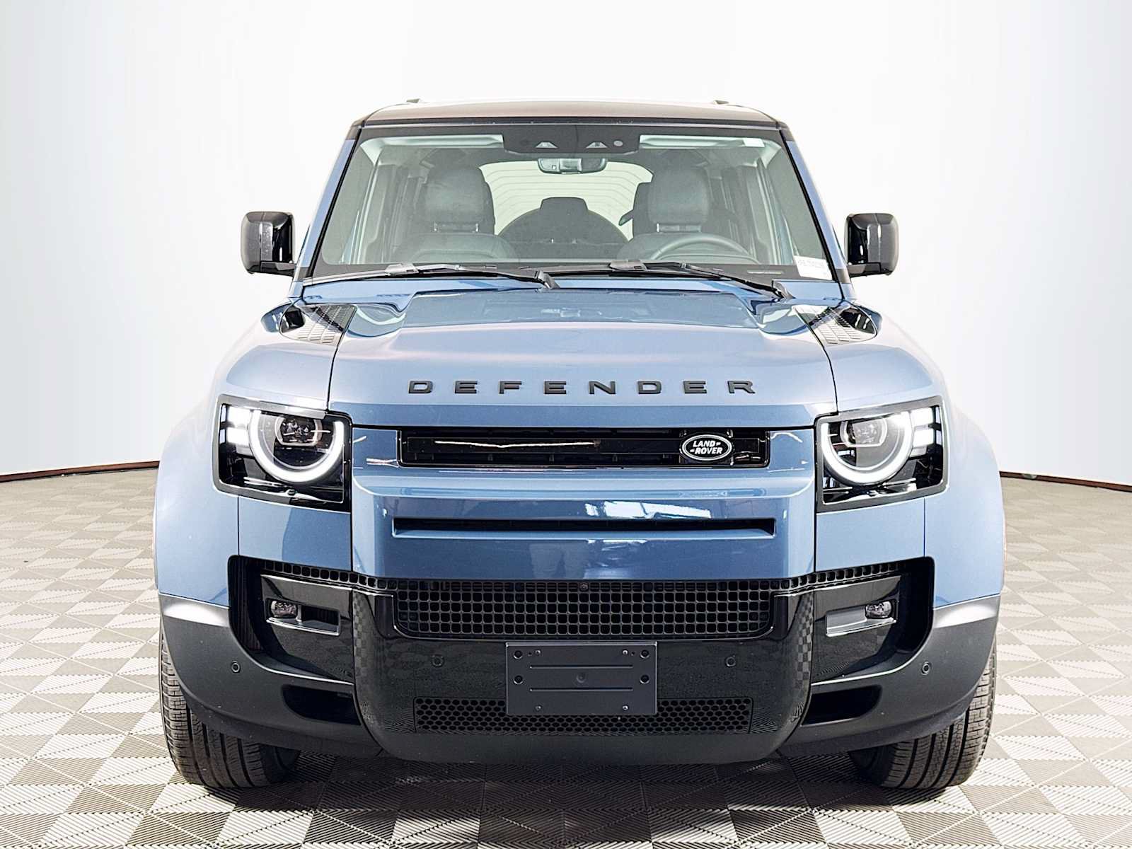 Used 2026 Land Rover Defender 110 S AWD/4WD image 2