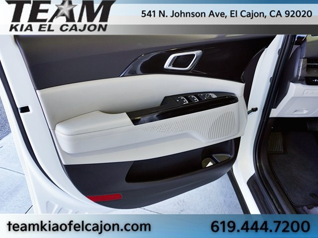 Certified 2024 Kia Carnival EX FWD image 27
