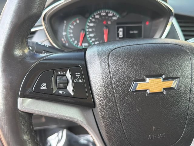Used 2022 Chevrolet Trax LT w/ Driver Confidence Package AWD/4WD image 29