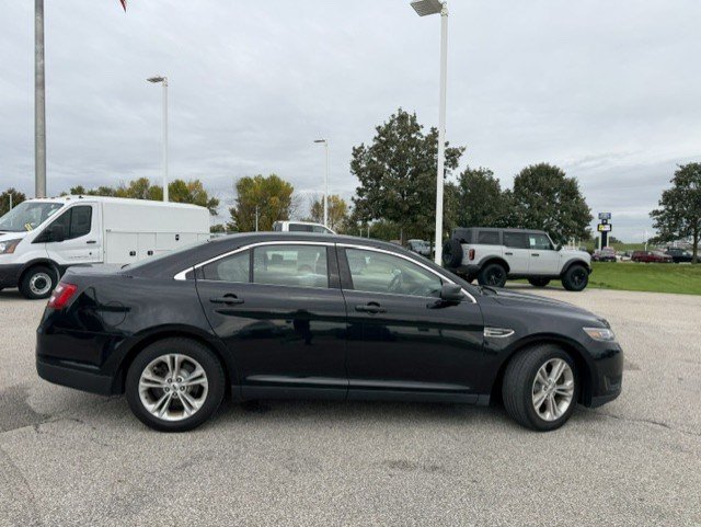 Certified 2018 Ford Taurus SE FWD image 10
