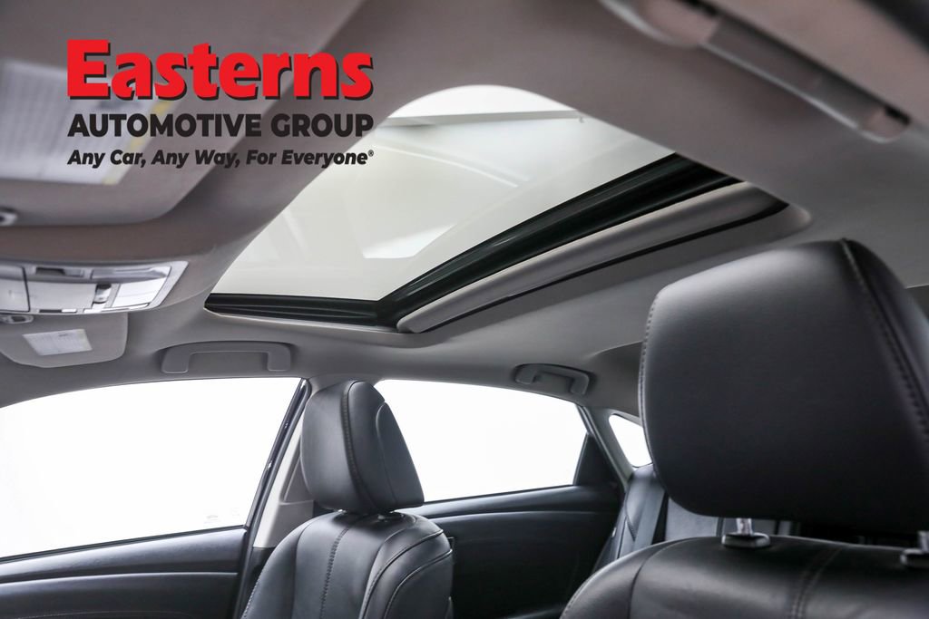 Used 2018 Toyota Avalon XLE Premium image 32