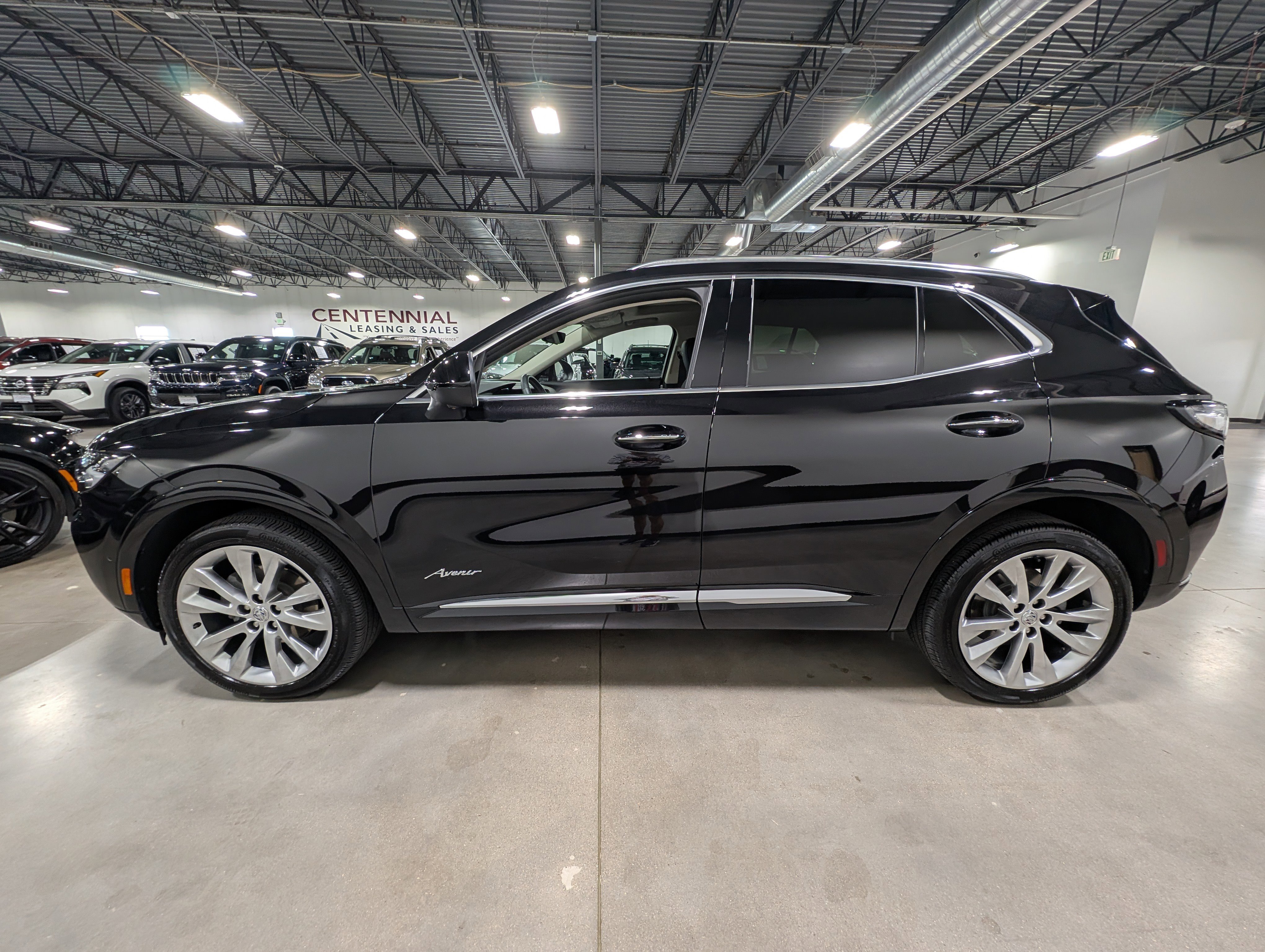 Used 2023 Buick Envision Avenir image 6