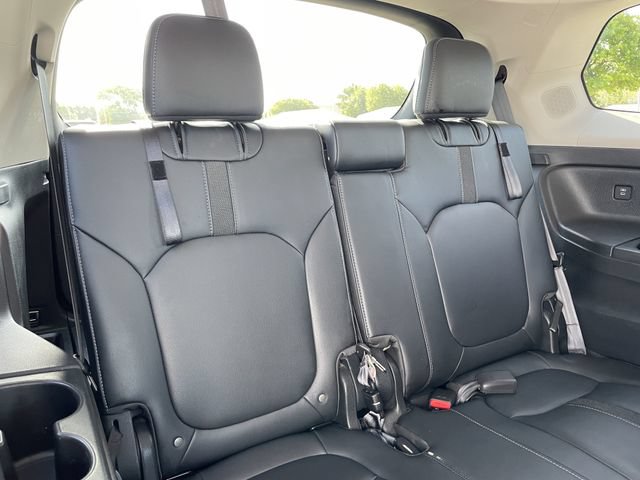 Used 2024 Honda Pilot Touring image 29