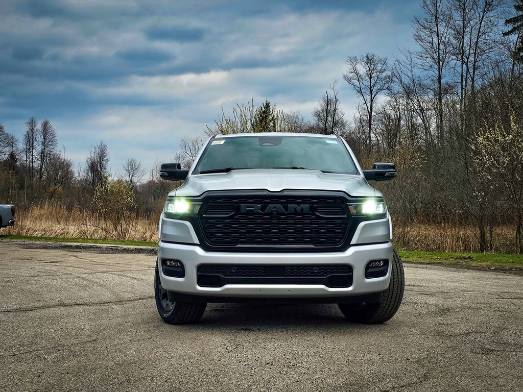 New 2026 RAM 1500 4x4 Crew Cab image 10