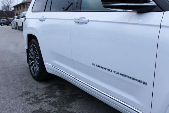 Used 2023 Jeep Grand Cherokee L Summit image 52