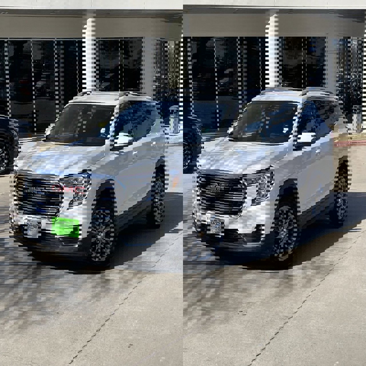 Used 2024 GMC Terrain SLT image 10