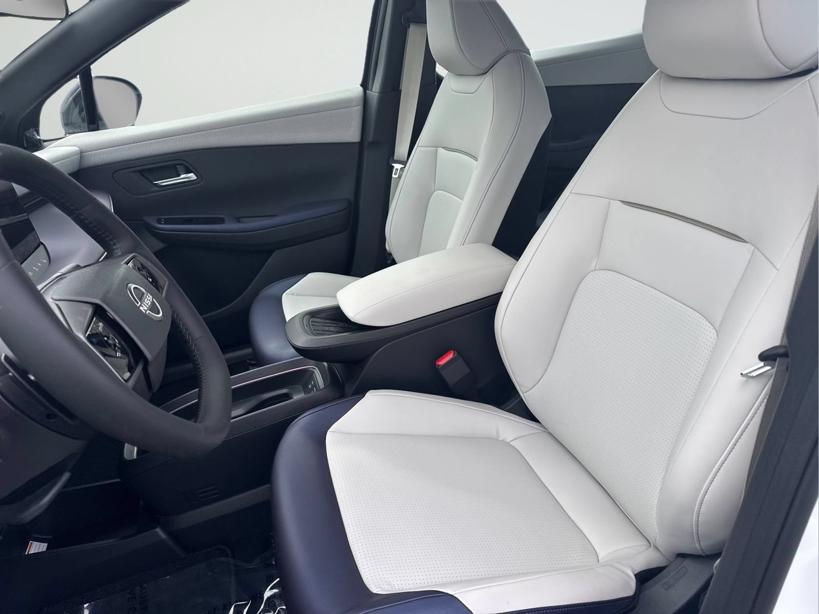 New 2026 Nissan Leaf SV+ w/ Floor Mat Package (SV+) FWD image 25