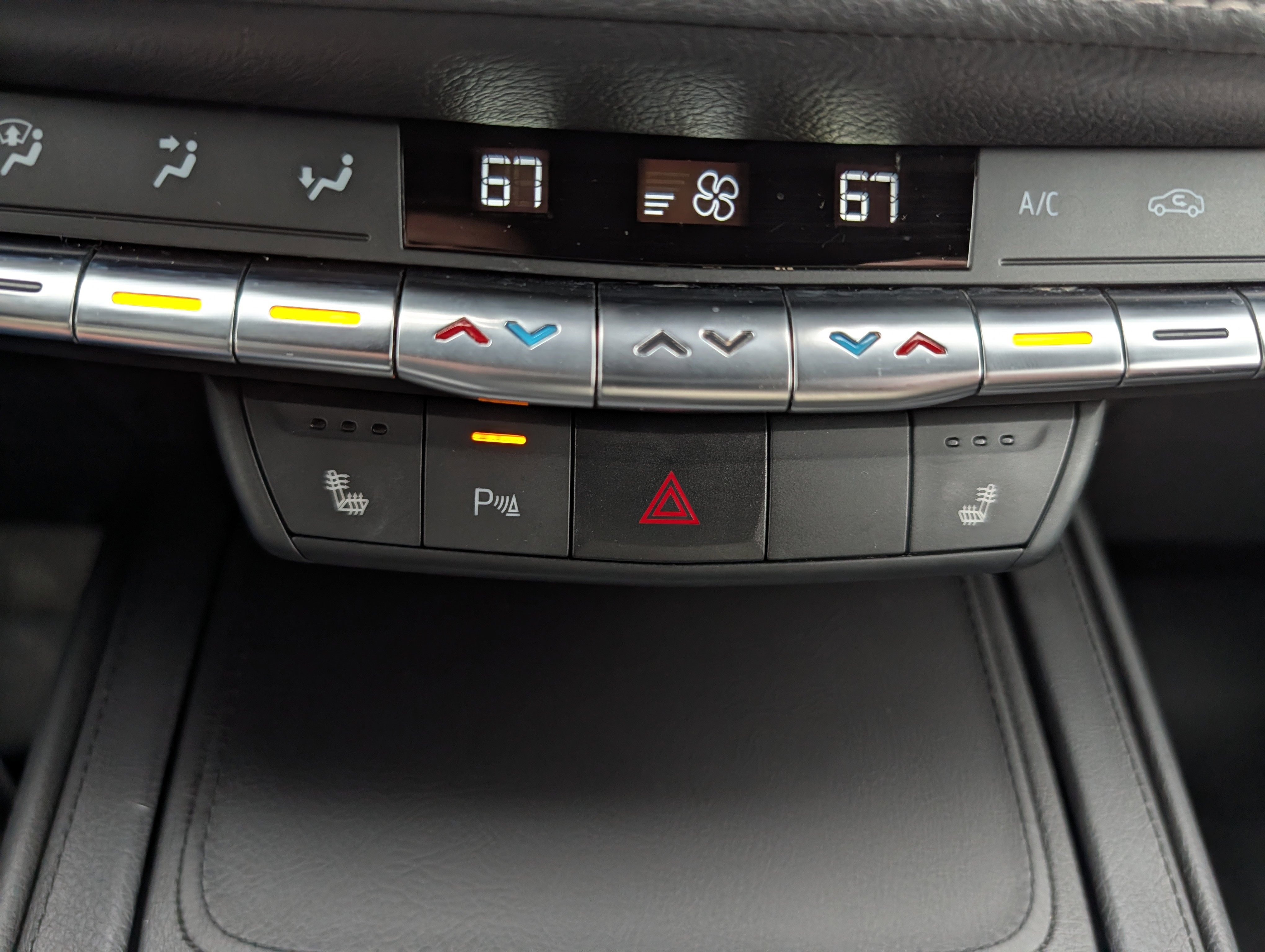 Used 2020 Cadillac XT4 Premium Luxury w/ Cold Weather Package image 24