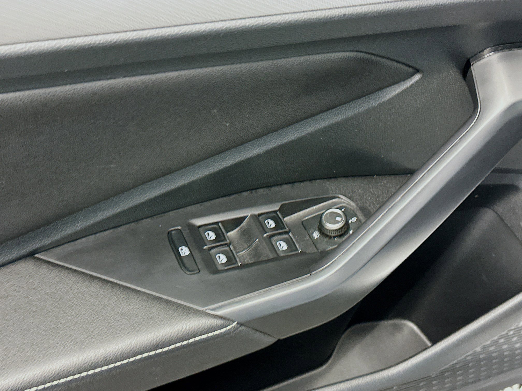 Used 2024 Volkswagen Jetta S image 15