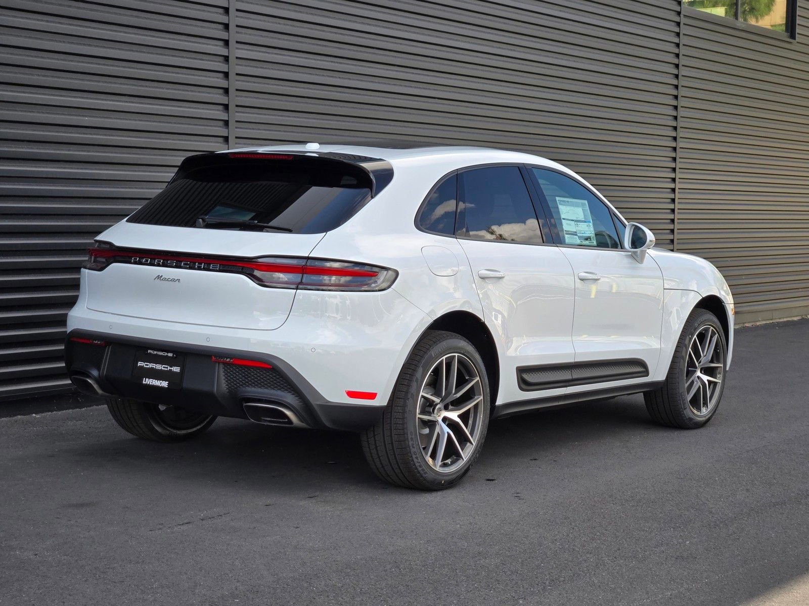 New 2026 Porsche Macan AWD/4WD image 7