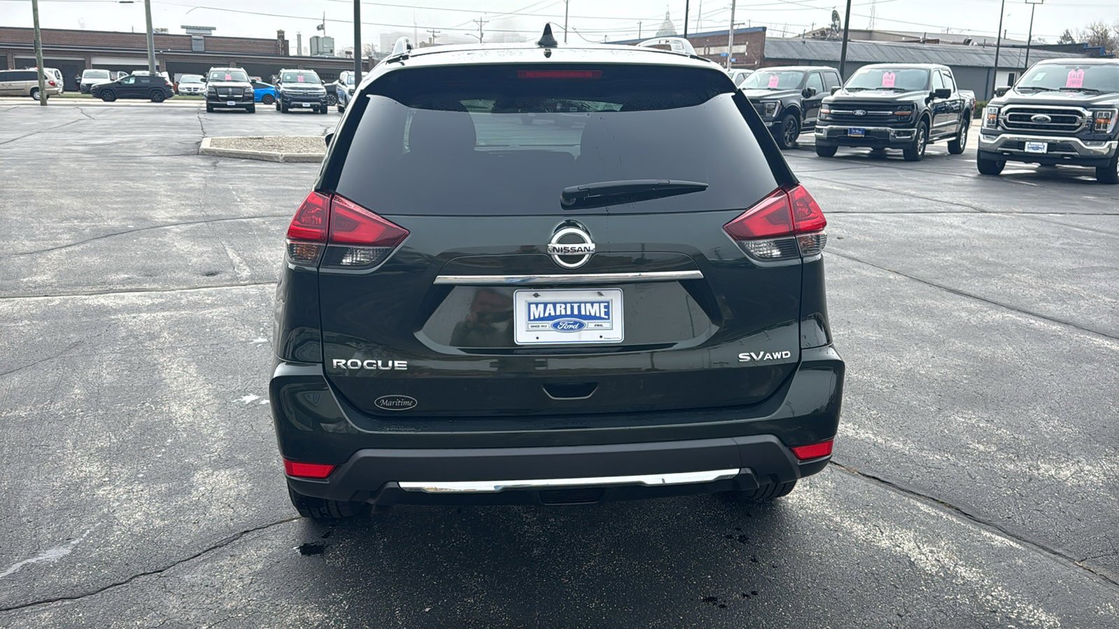 Used 2018 Nissan Rogue SV w/ Premium Package image 9