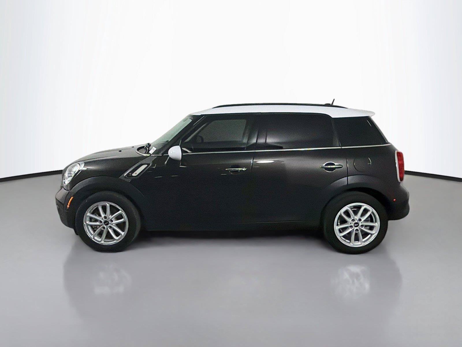 Used 2016 MINI Cooper Countryman S FWD image 8