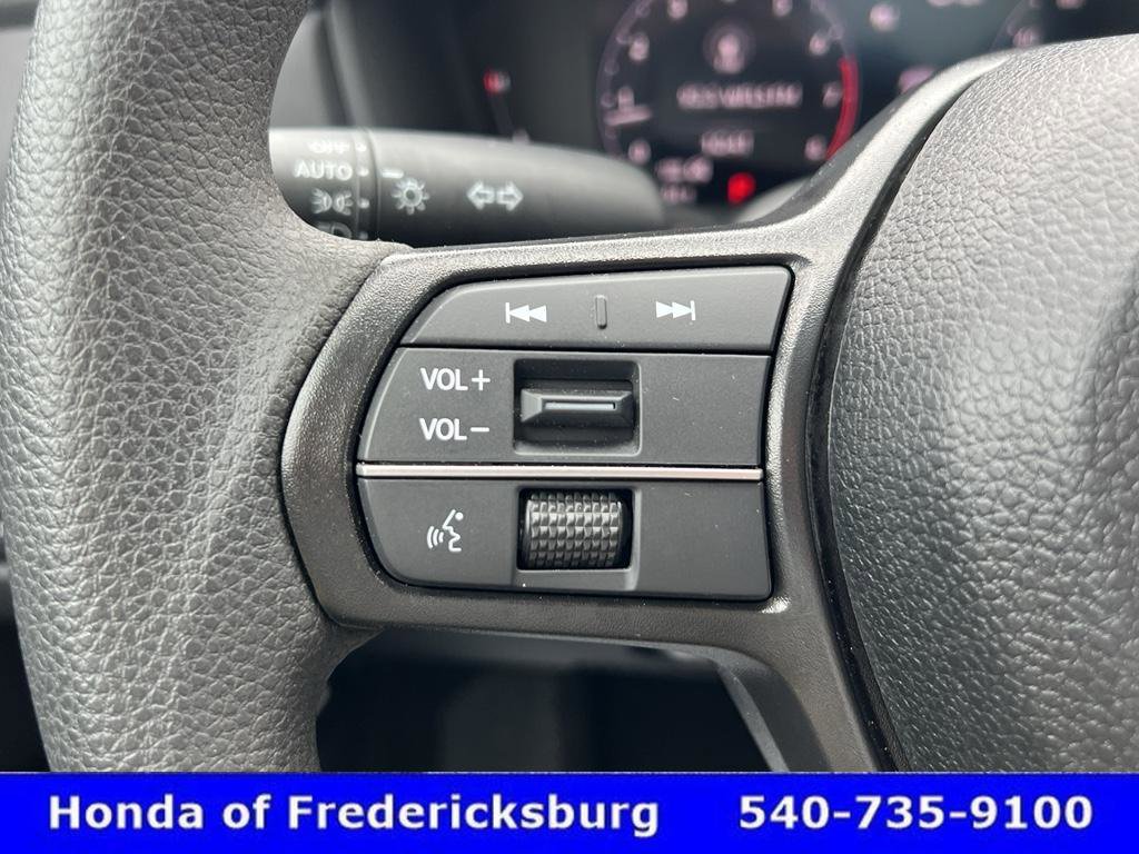 Used 2025 Honda Accord SE image 19