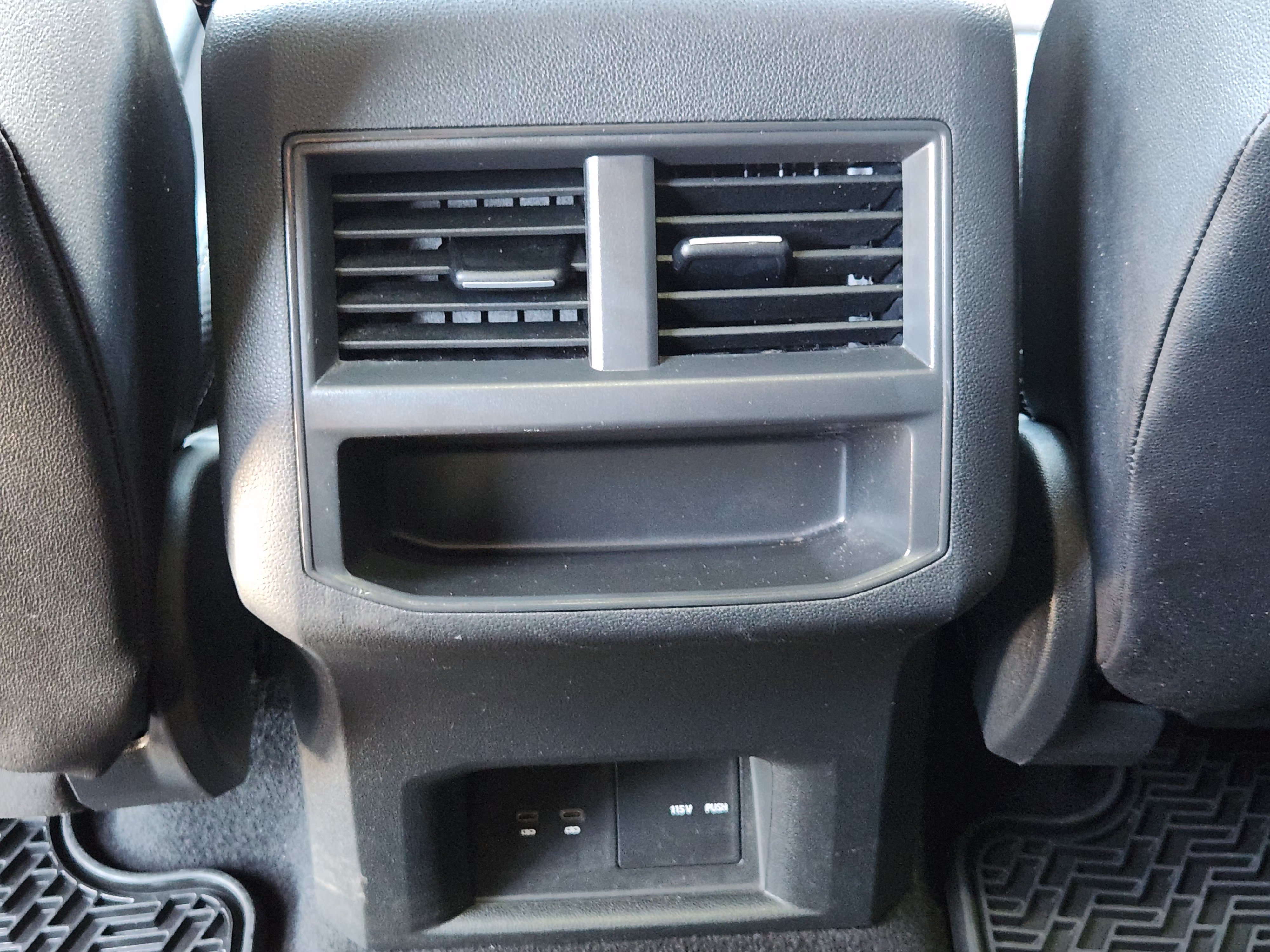 Used 2021 Volkswagen Atlas Cross Sport SE FWD image 32