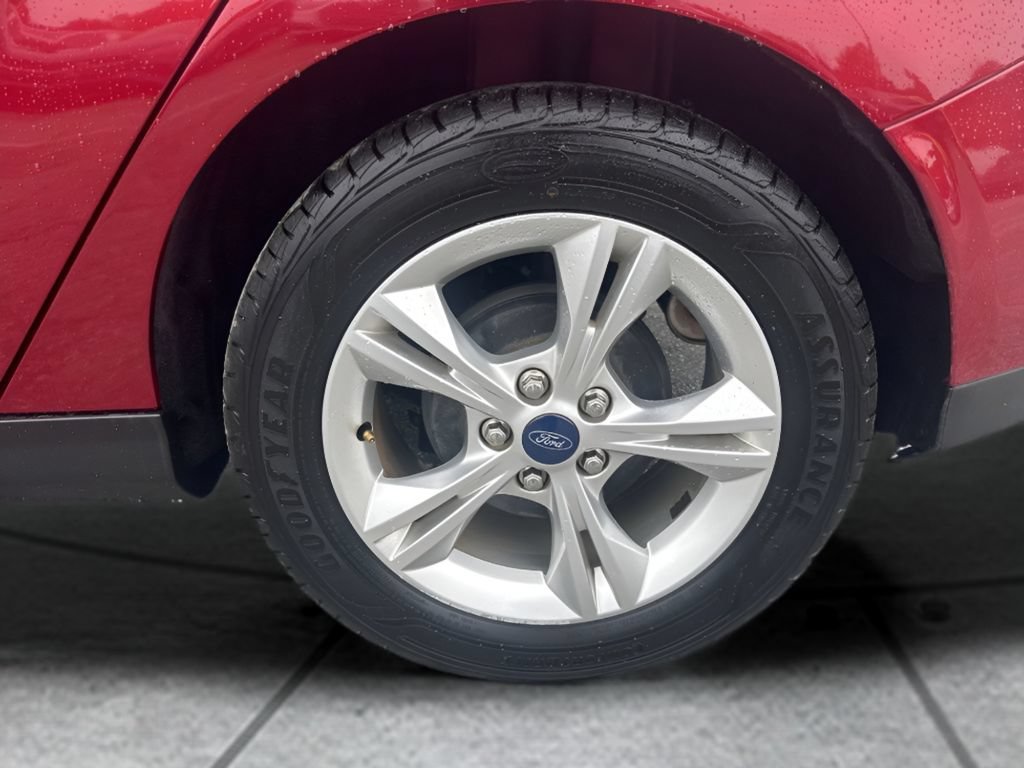 Used 2013 Ford Focus SE FWD image 29