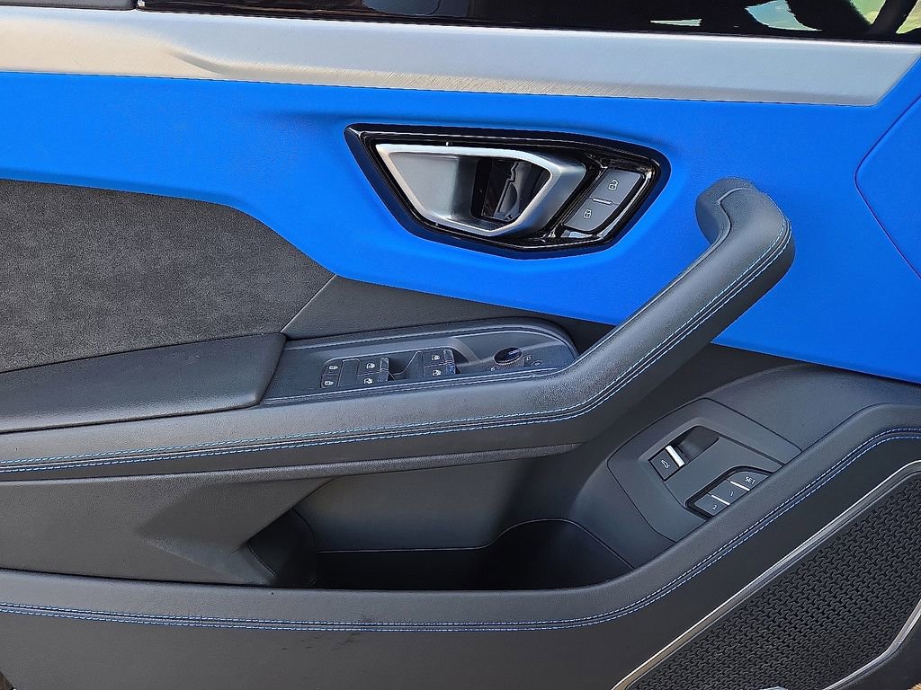 Used 2023 Lamborghini Urus S image 21