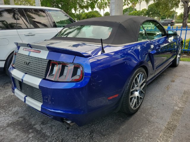Used 2014 Ford Mustang GT Premium w/ Electronics Package RWD image 3
