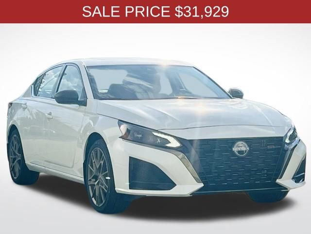 New 2025 Nissan Altima 2.5 SR w/ SR Premium Package image 4