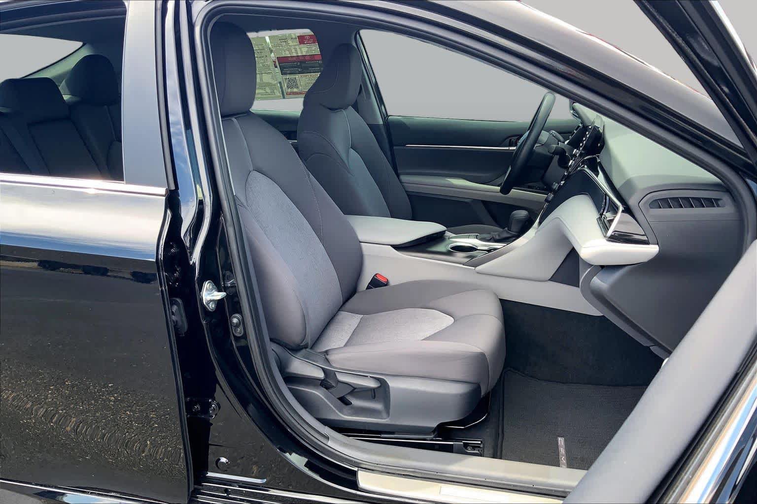 Used 2024 Toyota Camry LE w/ Convenience Package FWD image 9