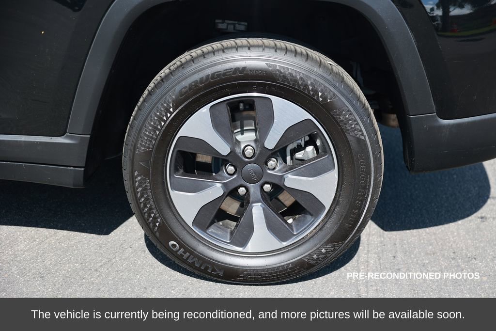 Used 2022 Jeep Grand Cherokee Limited 4xe w/ Luxury Tech Group II image 10