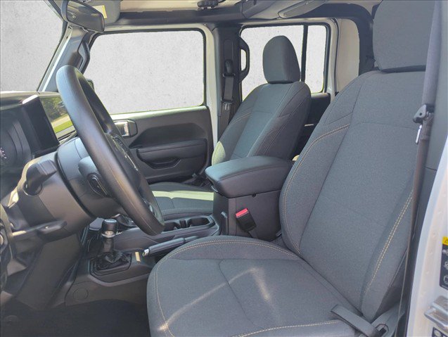 Used 2024 Jeep Gladiator Sport AWD/4WD image 22
