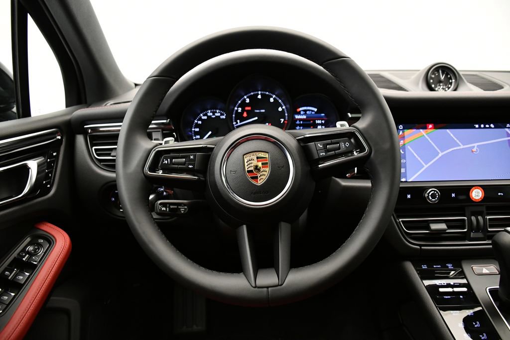 Used 2025 Porsche Macan Turbo image 21