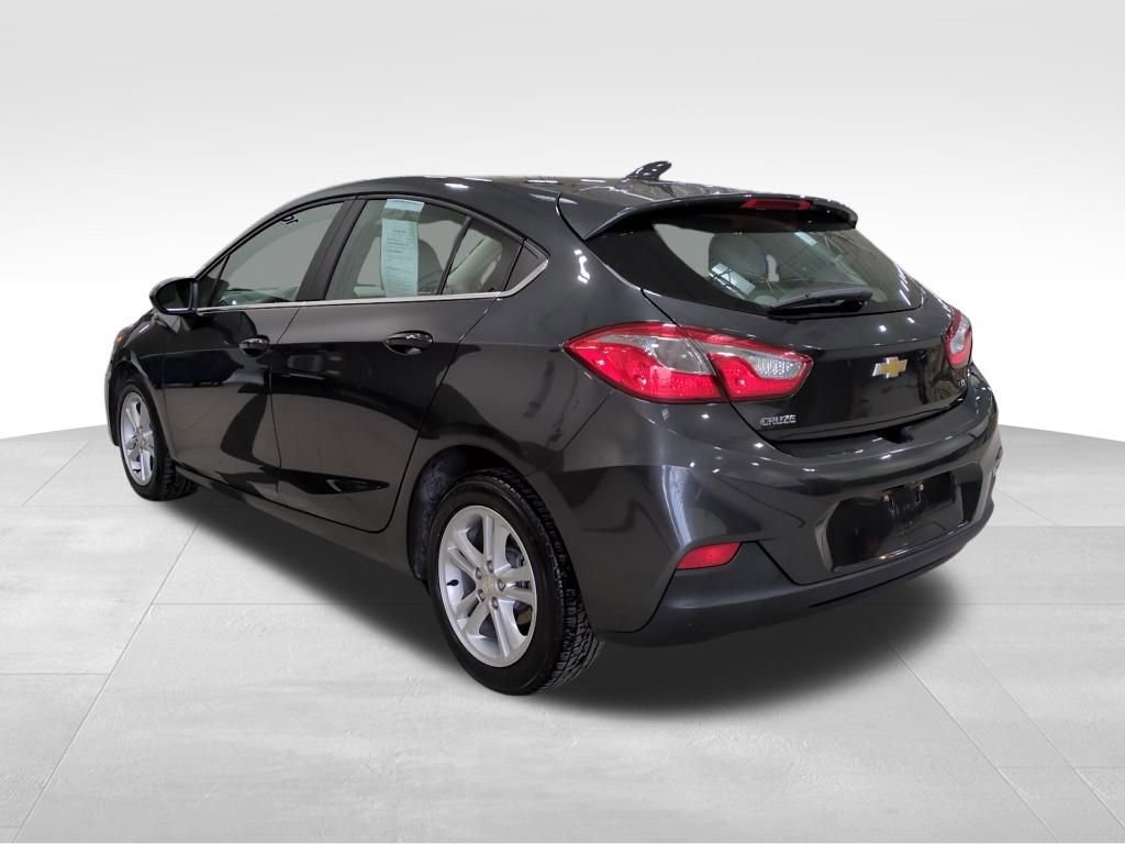 Used 2018 Chevrolet Cruze LT w/ Convenience Package image 15