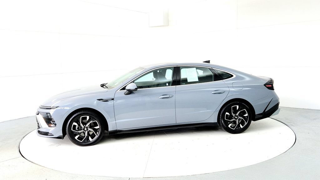 Used 2024 Hyundai Sonata SEL AWD/4WD image 3