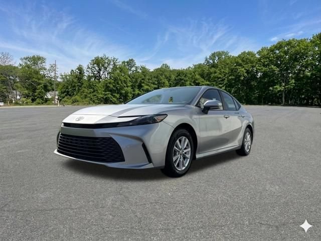 Used 2025 Toyota Camry LE w/ Convenience Package AWD/4WD image 4