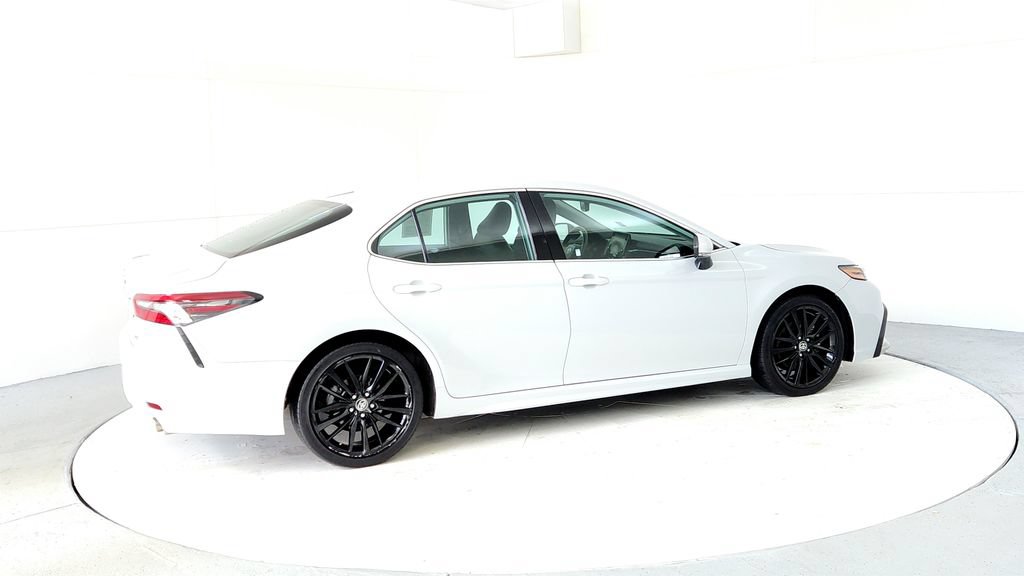 Used 2024 Toyota Camry XSE FWD image 6
