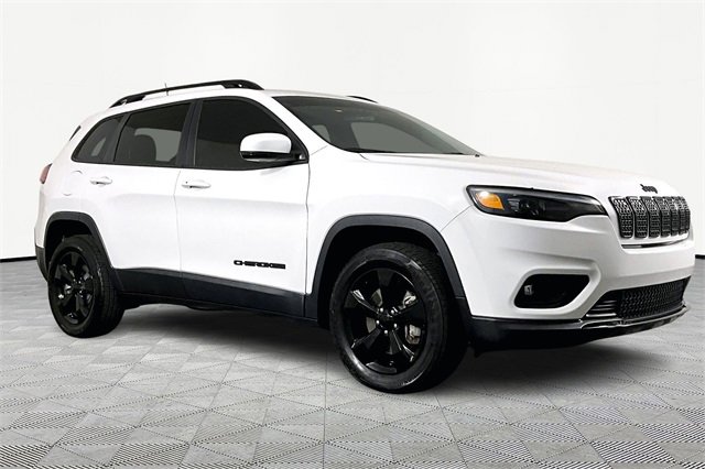 Used 2019 Jeep Cherokee Latitude Plus image 3