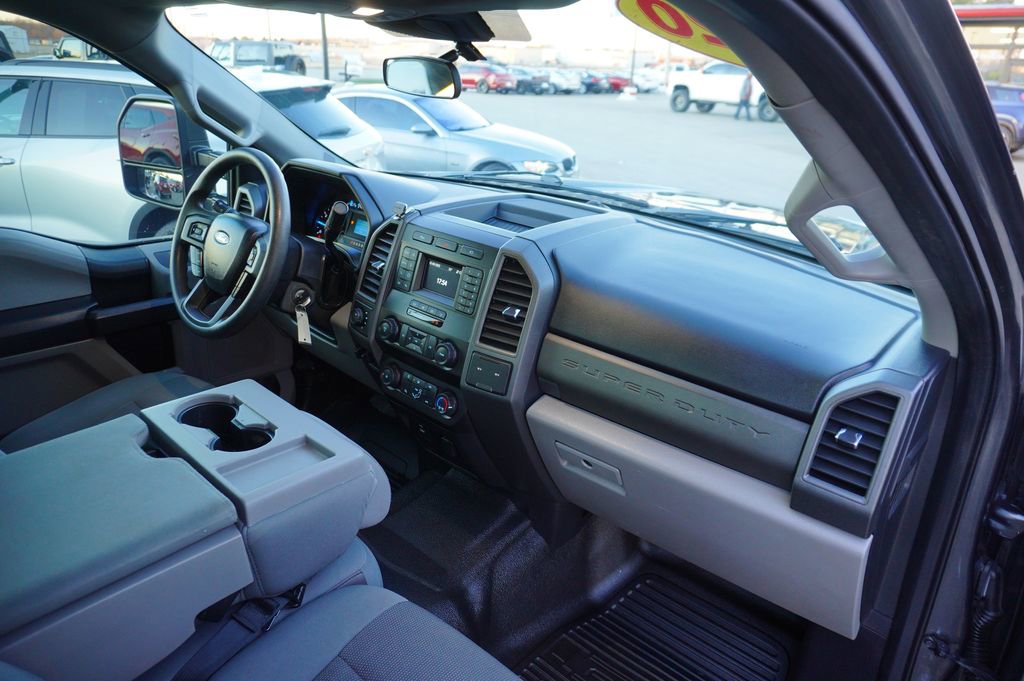 Used 2020 Ford F250 XL w/ STX Appearance Package image 30