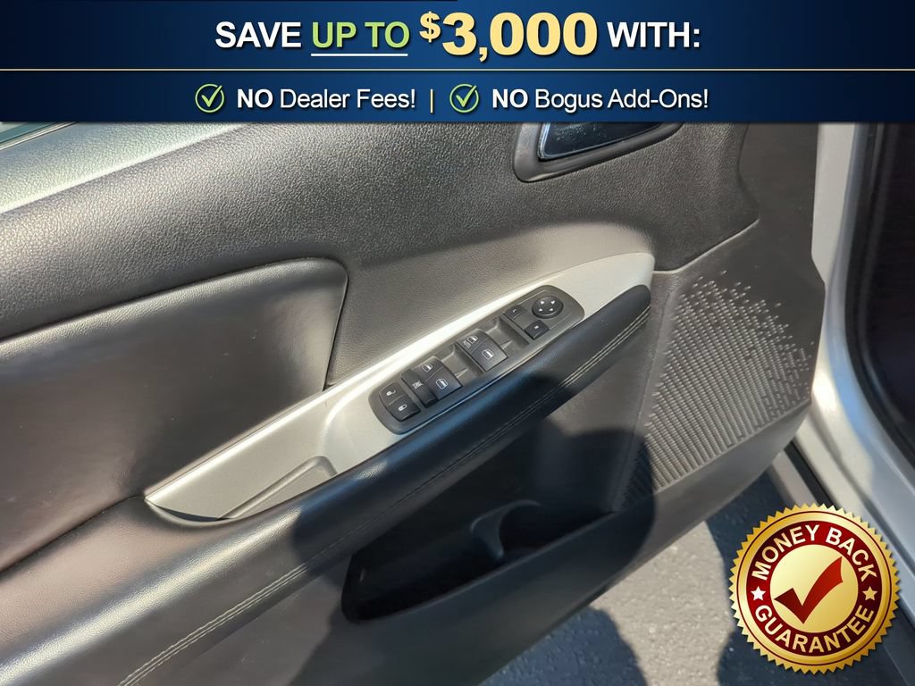 Used 2019 Dodge Journey SE FWD image 16