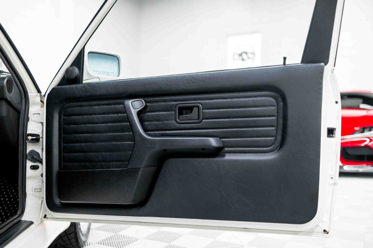 Used 1990 BMW M3 Coupe RWD image 51