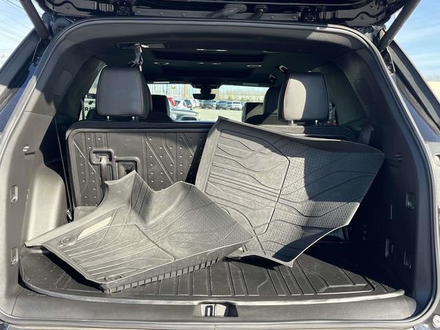 Used 2023 Chevrolet Traverse RS w/ LPO, Floor Liner Package image 22