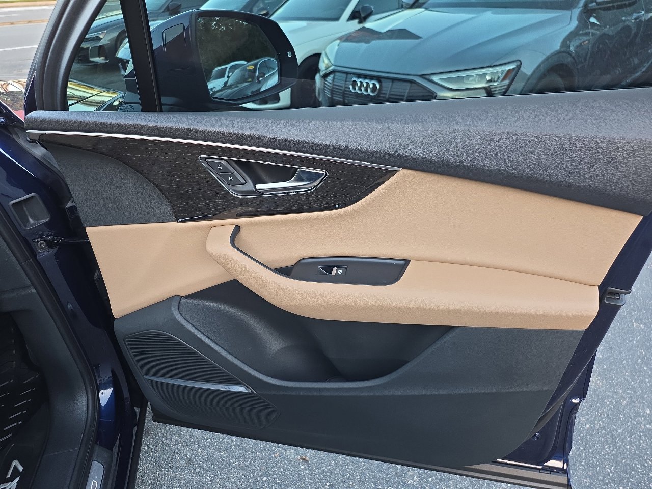 Used 2022 Audi Q7 2.0T Premium Plus w/ Premium Plus Package image 24