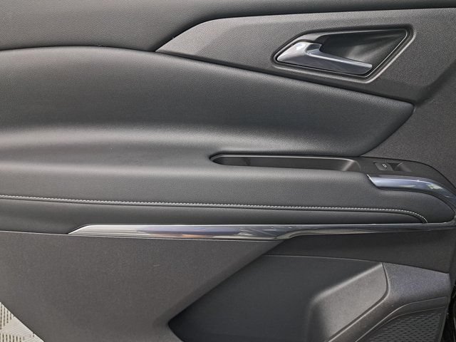 Used 2024 Chevrolet Traverse LT FWD image 19