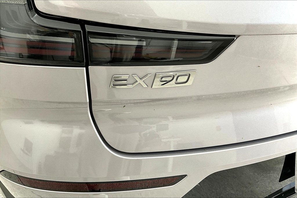New 2026 Volvo EX90 Plus RWD image 37