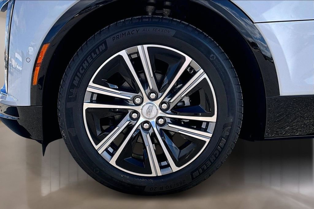 New 2026 Cadillac Lyriq Premium Luxury w/ LPO, Floor Liner Package AWD/4WD image 12