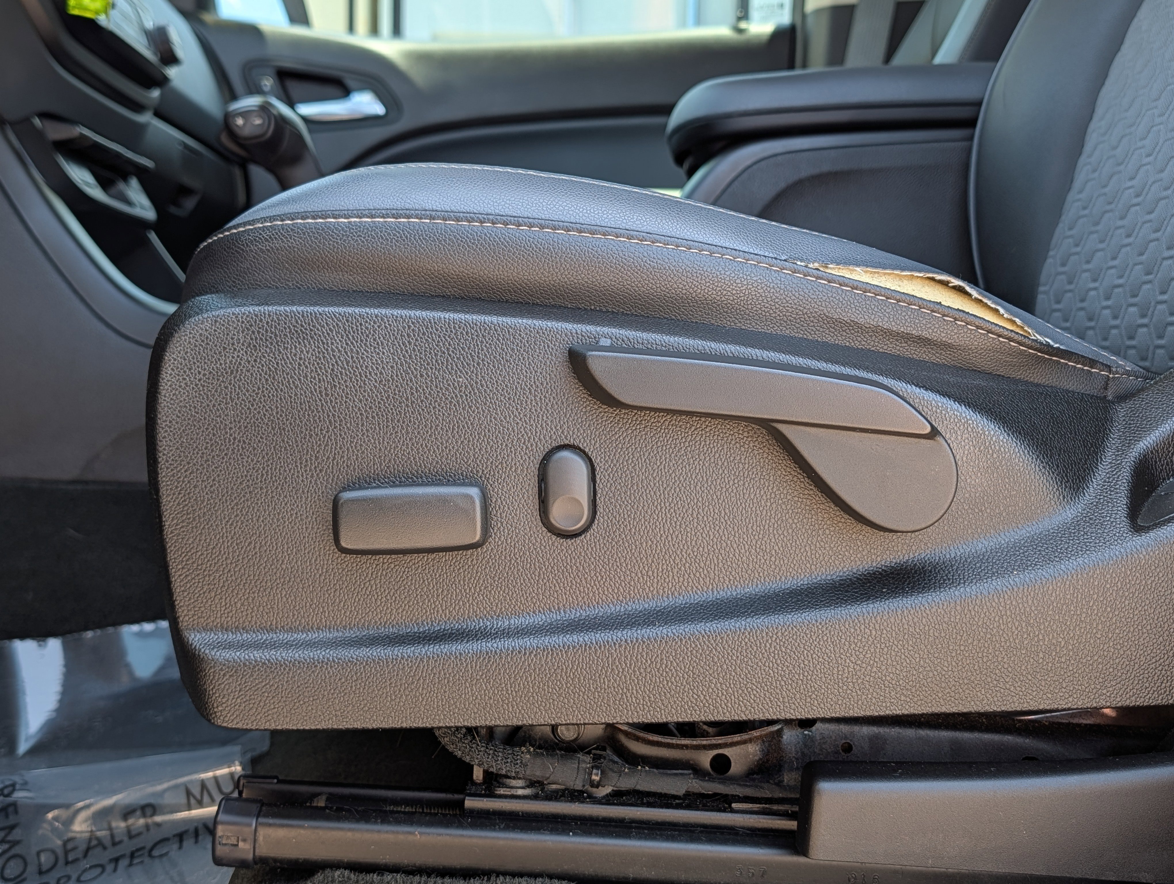 Used 2016 Chevrolet Colorado Z71 RWD image 23