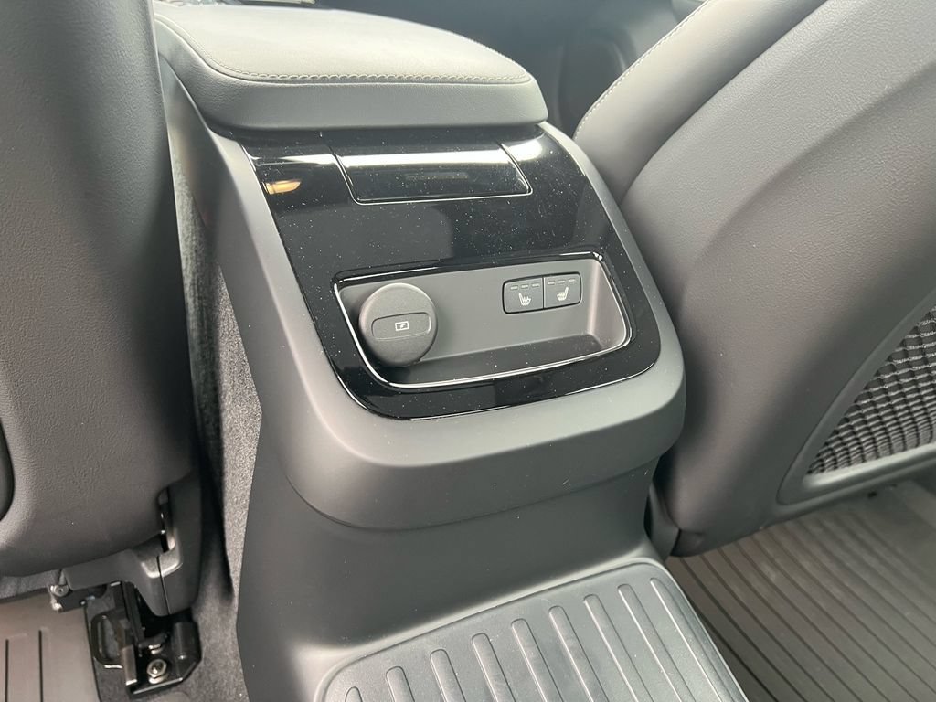 Certified 2024 Volvo S60 T8 Plus w/ Climate Package AWD/4WD image 22