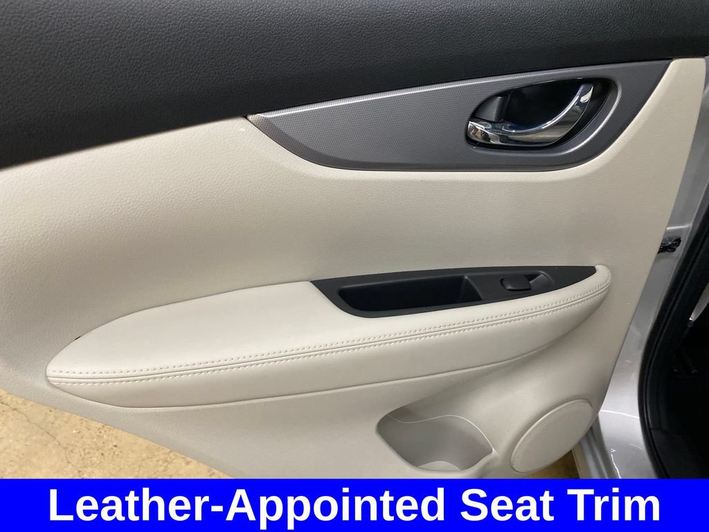 Used 2020 Nissan Rogue Sport SL AWD/4WD image 12