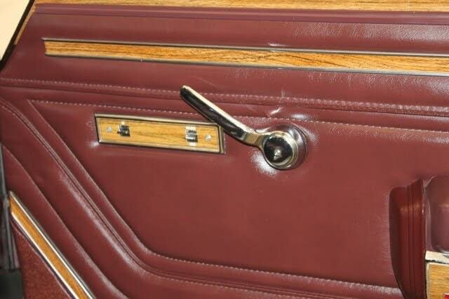 Used 1989 Jeep Grand Wagoneer image 86