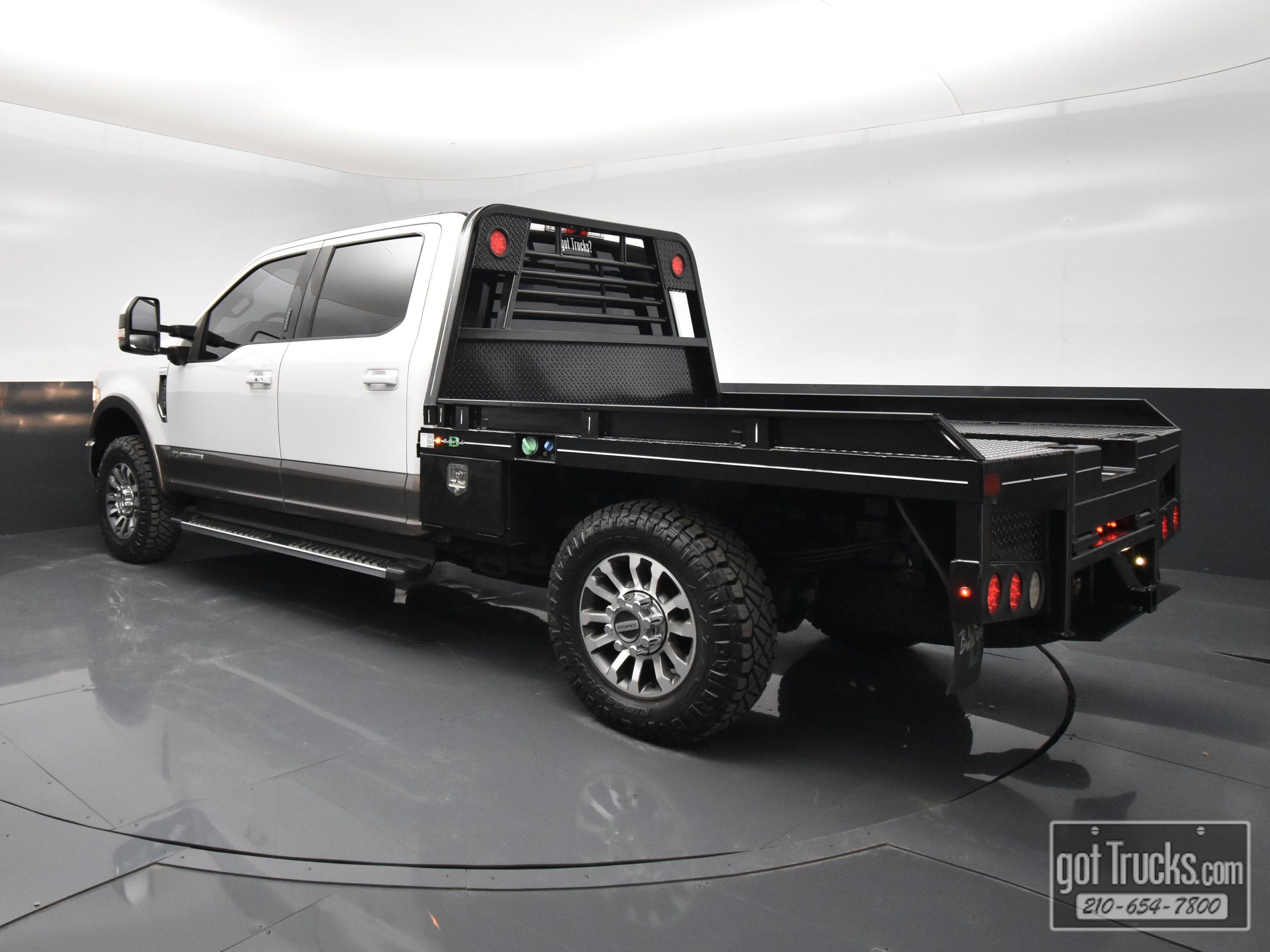 Used 2020 Ford F250 Lariat w/ Lariat Ultimate Package image 5