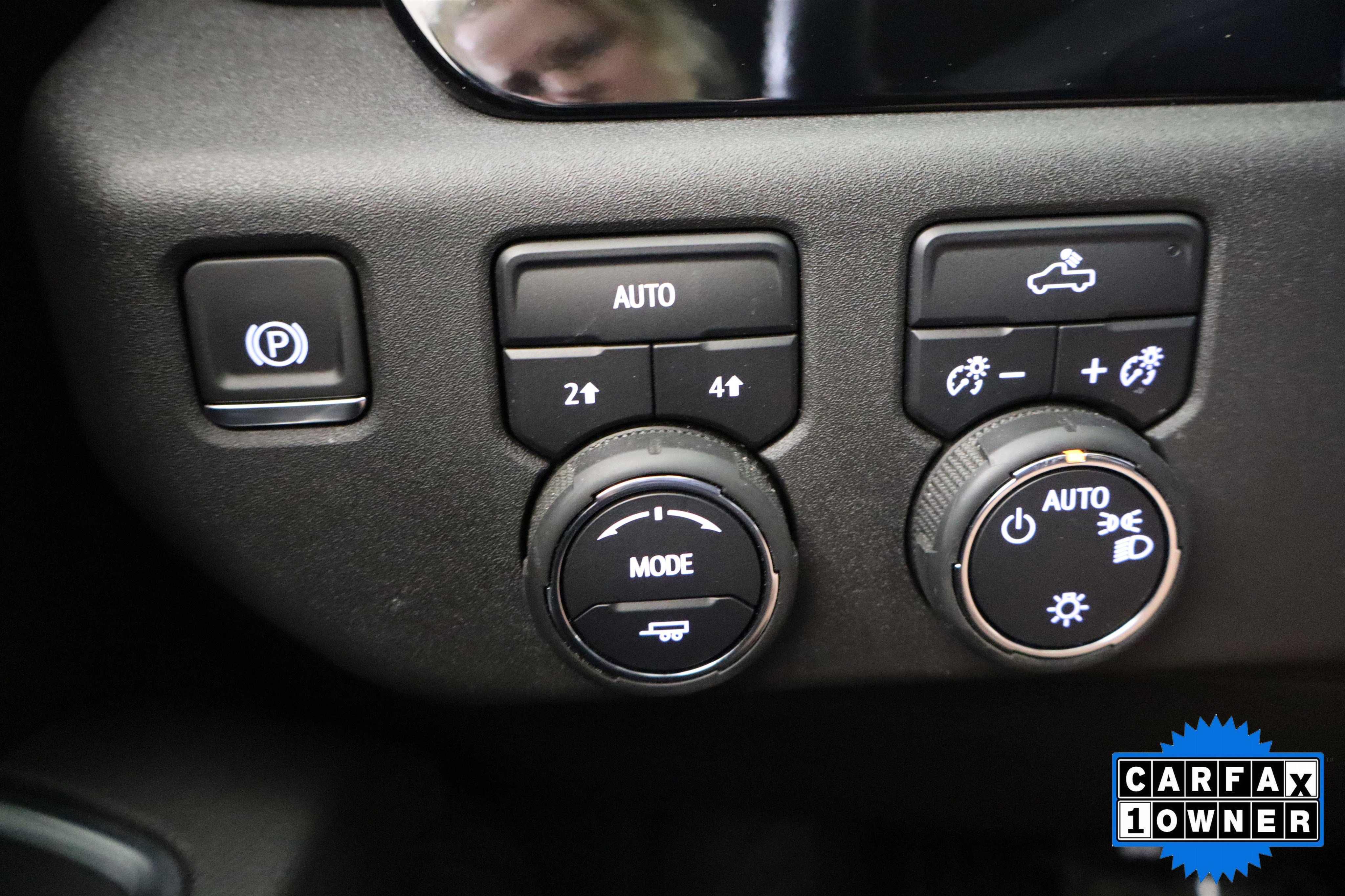 Used 2024 Chevrolet Silverado 1500 LT image 34