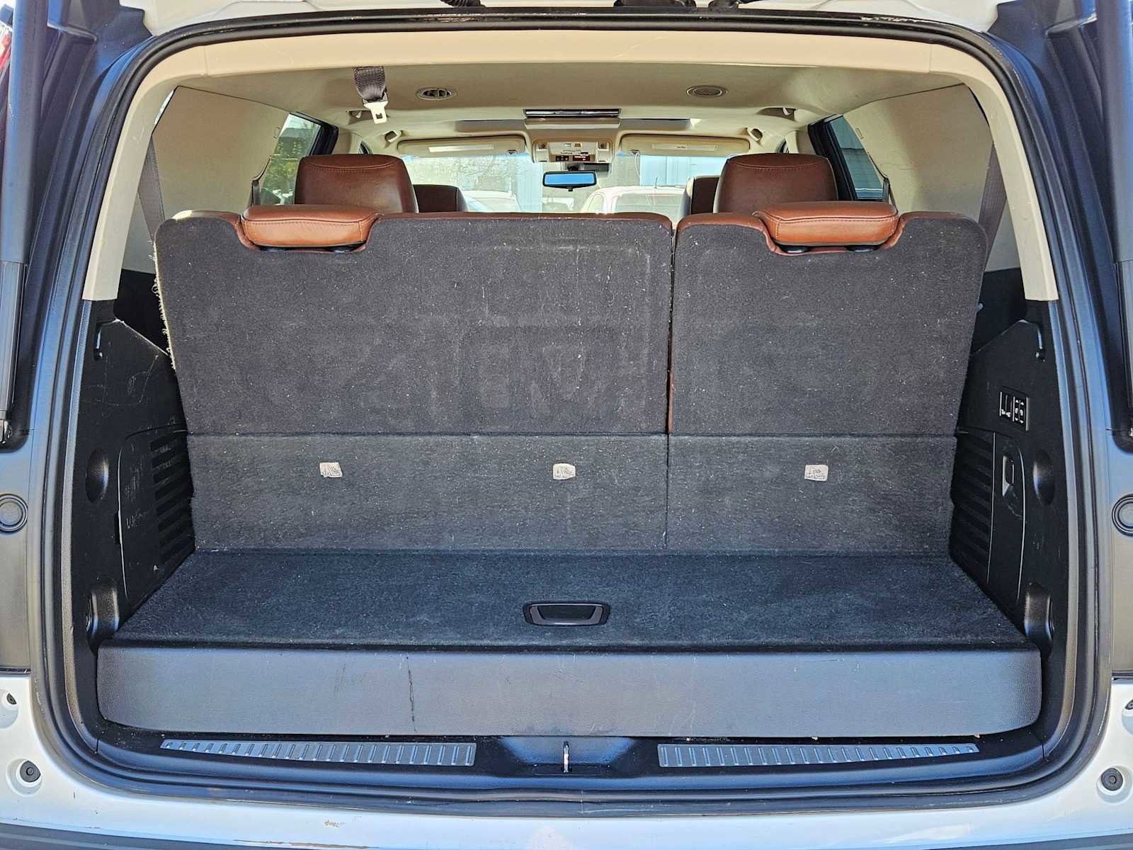 Used 2020 Cadillac Escalade Luxury image 31