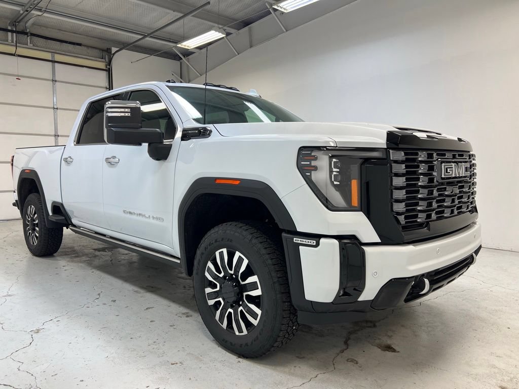New 2026 GMC Sierra 2500 Denali Ultimate AWD/4WD image 7