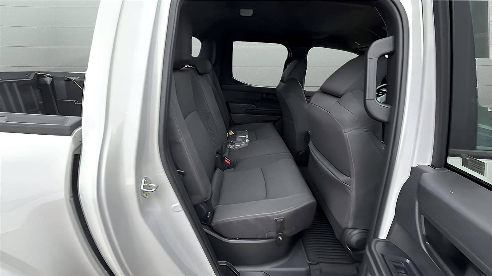 New 2025 Toyota Tacoma SR5 AWD/4WD image 15