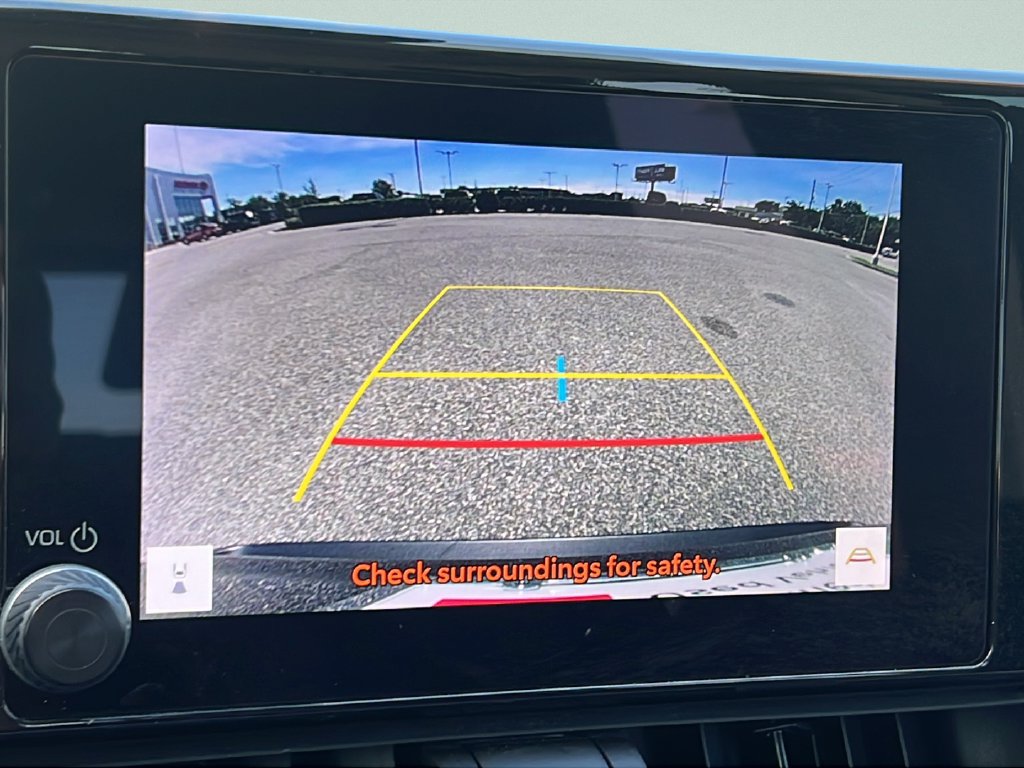 Used 2024 Toyota RAV4 XLE w/ Convenience Package FWD image 18