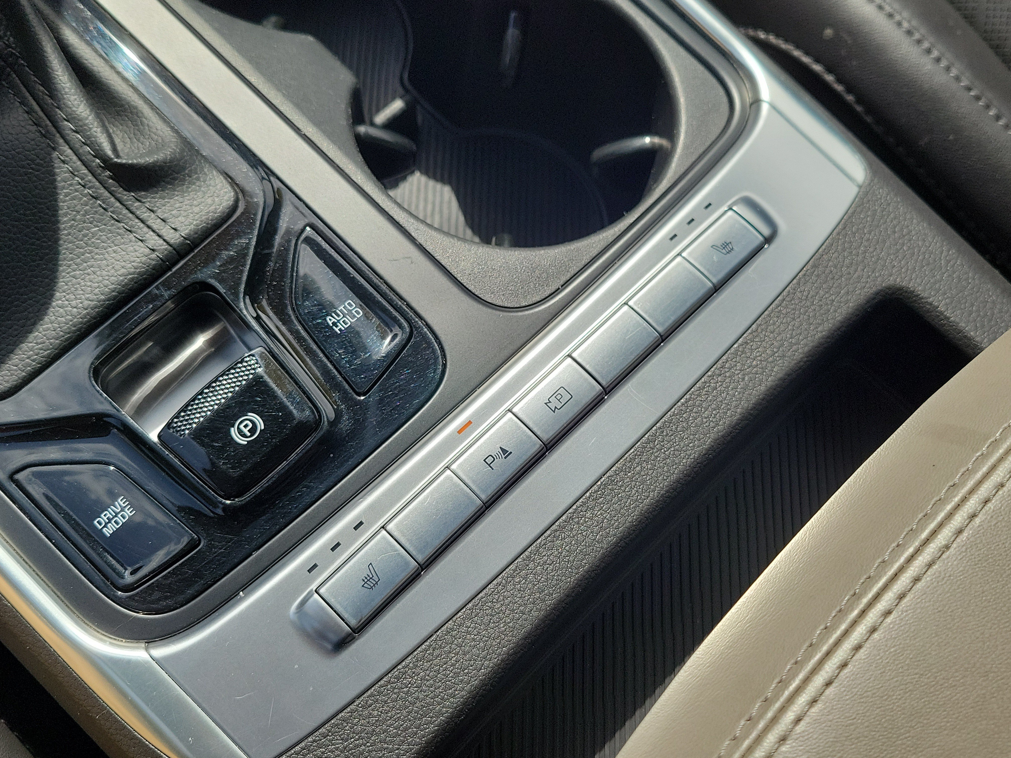 Certified 2025 Kia Carnival EX FWD image 37